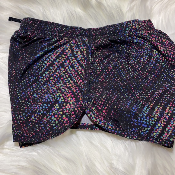 Adidas sports shorts - Picture 7 of 7